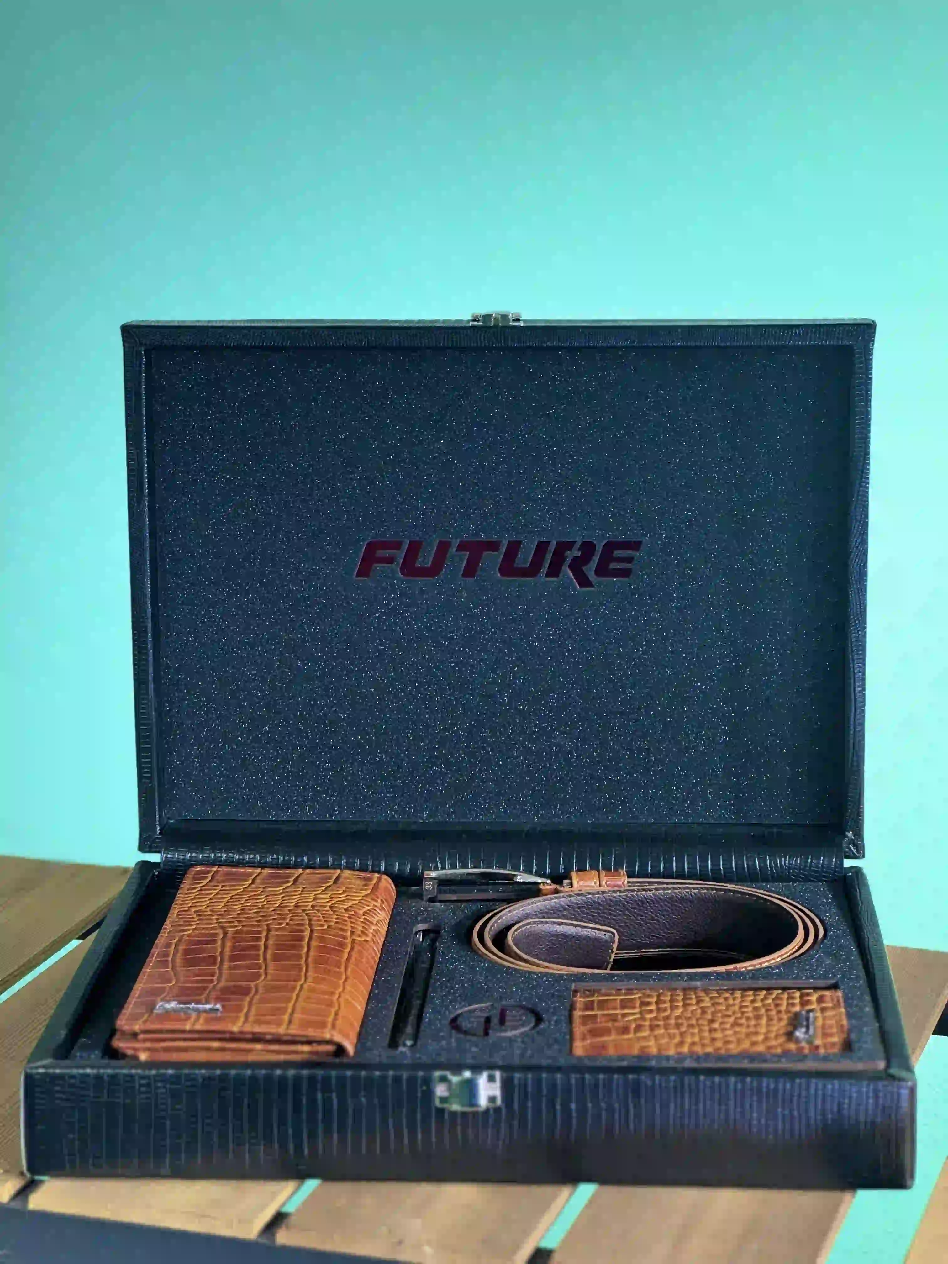 پک اقتصادی تمام چرم Future